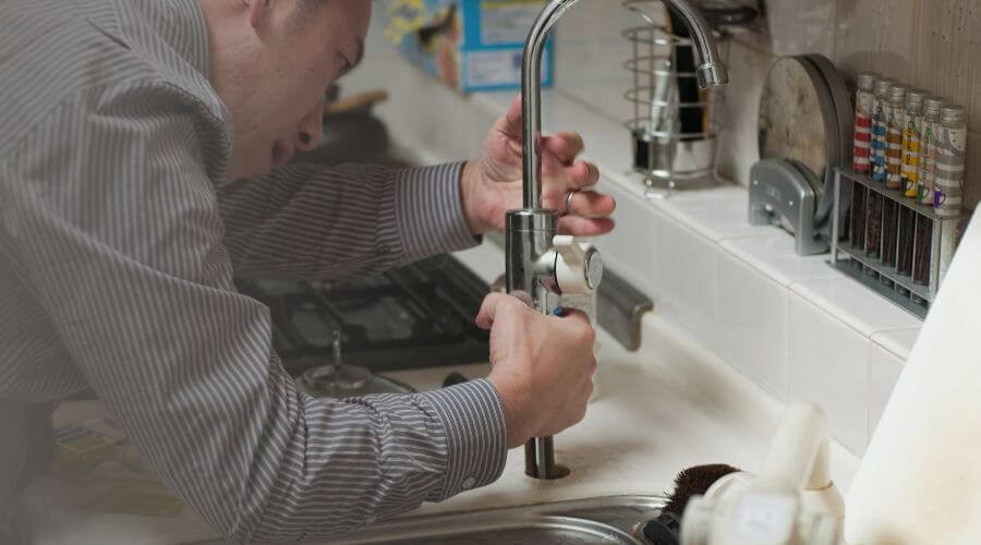 Local expert plumbing services in Glen Carbon, IL